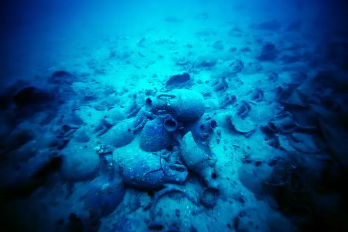 Ancient shipwrecks, underwater heritage site